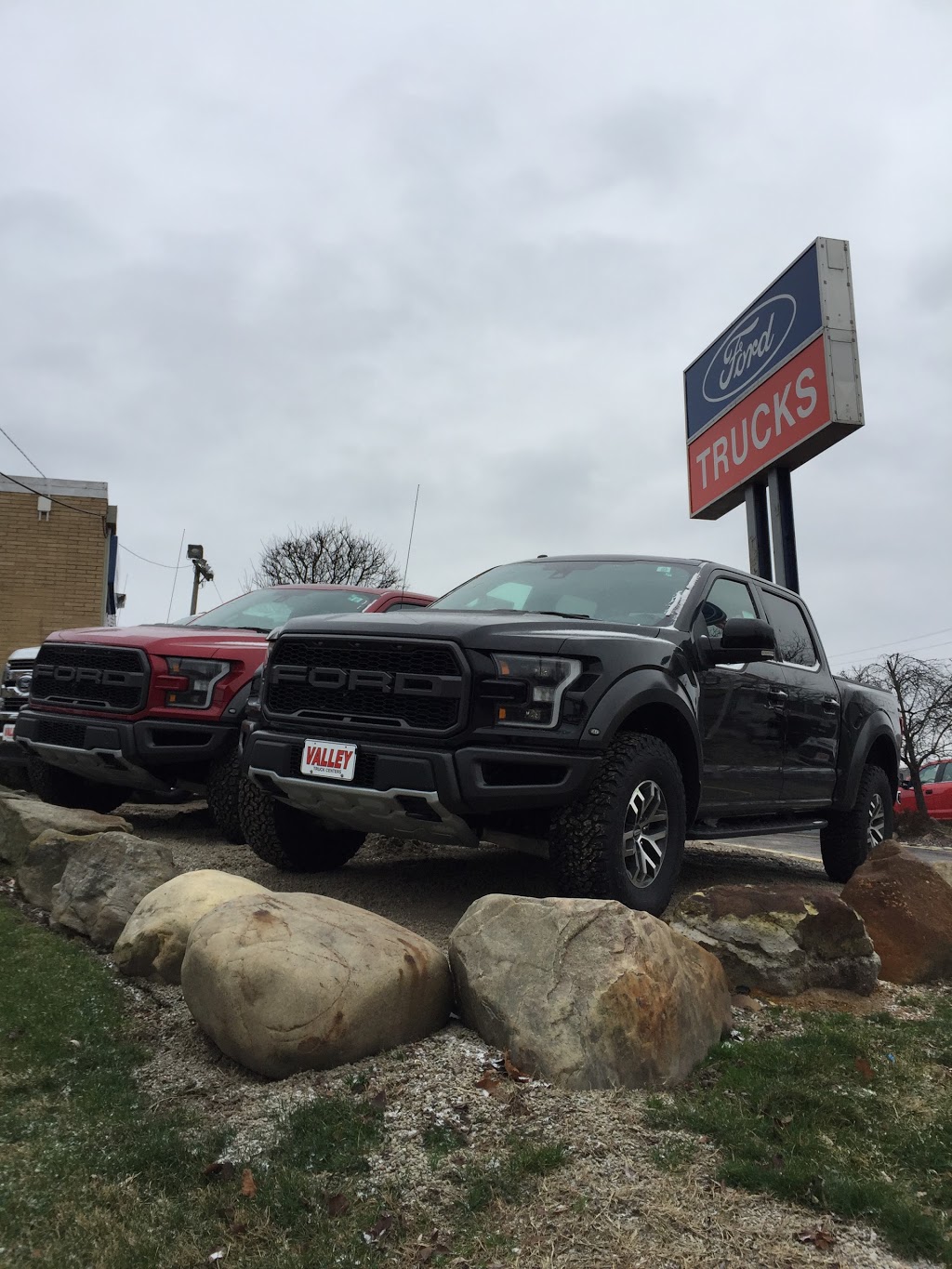 Valley Ford Truck, Inc. | 5715 Canal Rd, Valley View, OH 44125, USA | Phone: (216) 524-2400