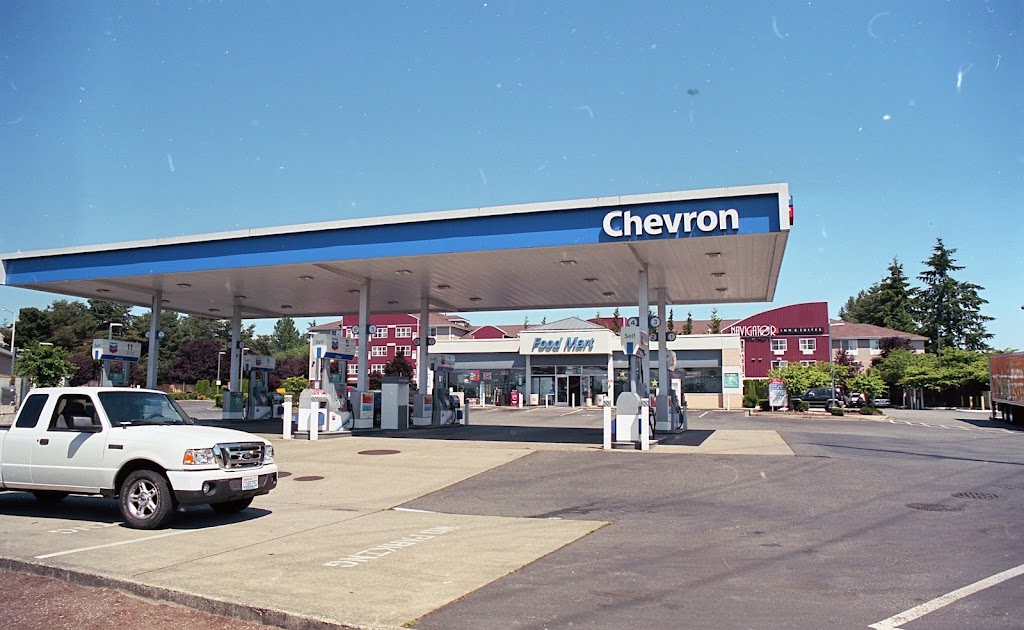 Chevron | 10220 Evergreen Way, Everett, WA 98204, USA | Phone: (425) 438-9535