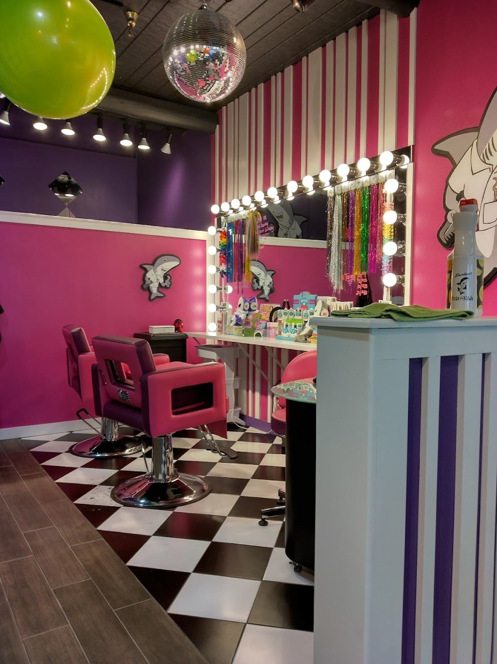 Sharkeys Cuts for Kids-Lakeland | 4814 Florida Ave S, Lakeland, FL 33813, USA | Phone: (863) 644-5503