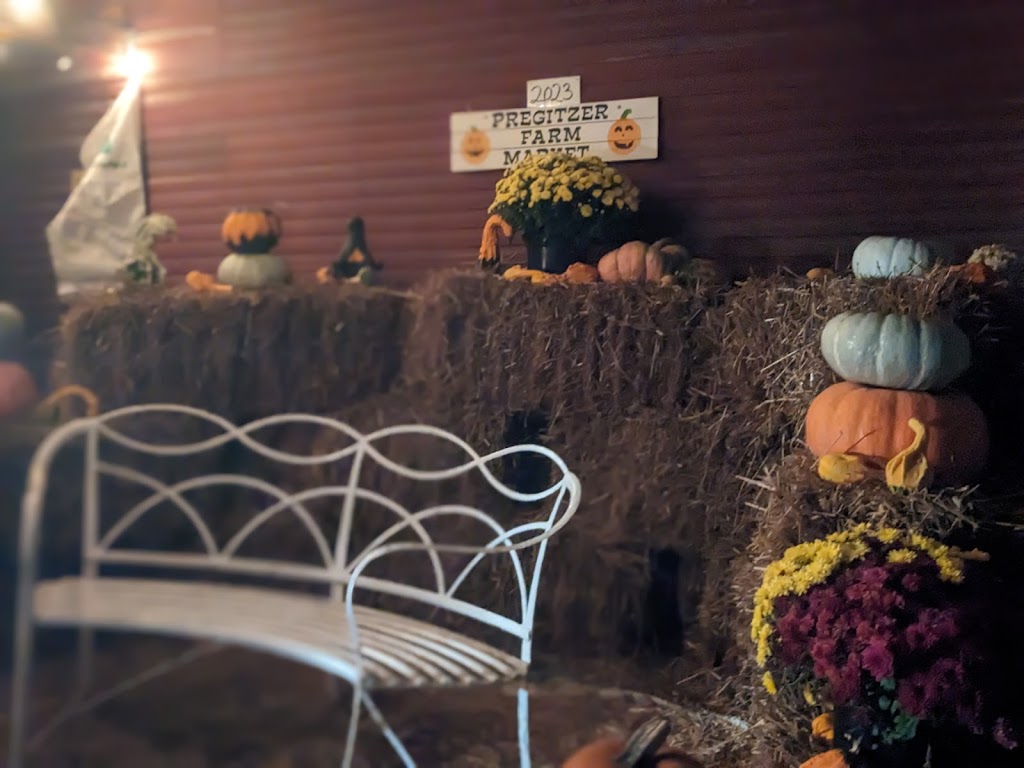 Pregitzer Farm Market, Llc | 6870 Territorial Rd, Munith, MI 49259, USA | Phone: (517) 240-4600