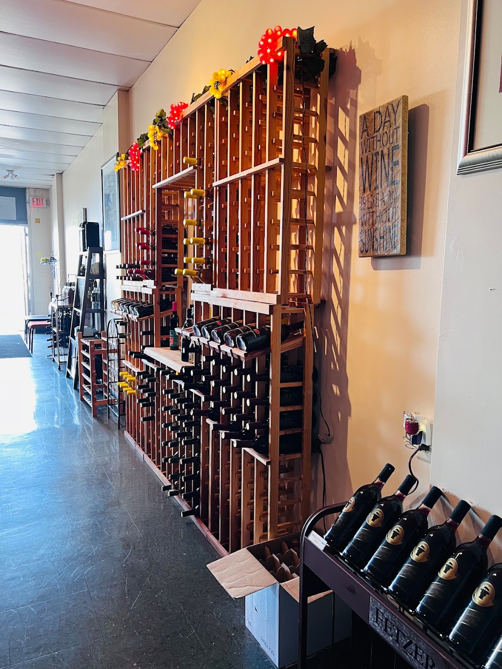 JWs Wine Cellar | 724 E Main St, Trotwood, OH 45426, USA | Phone: (937) 529-4739