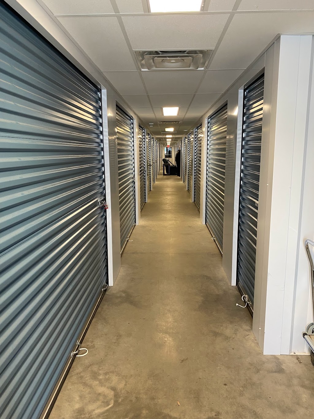 Lakota Self Storage and Mini Office Suites | 7686 Cincinnati Dayton Rd, West Chester Township, OH 45069, USA | Phone: (513) 777-7999