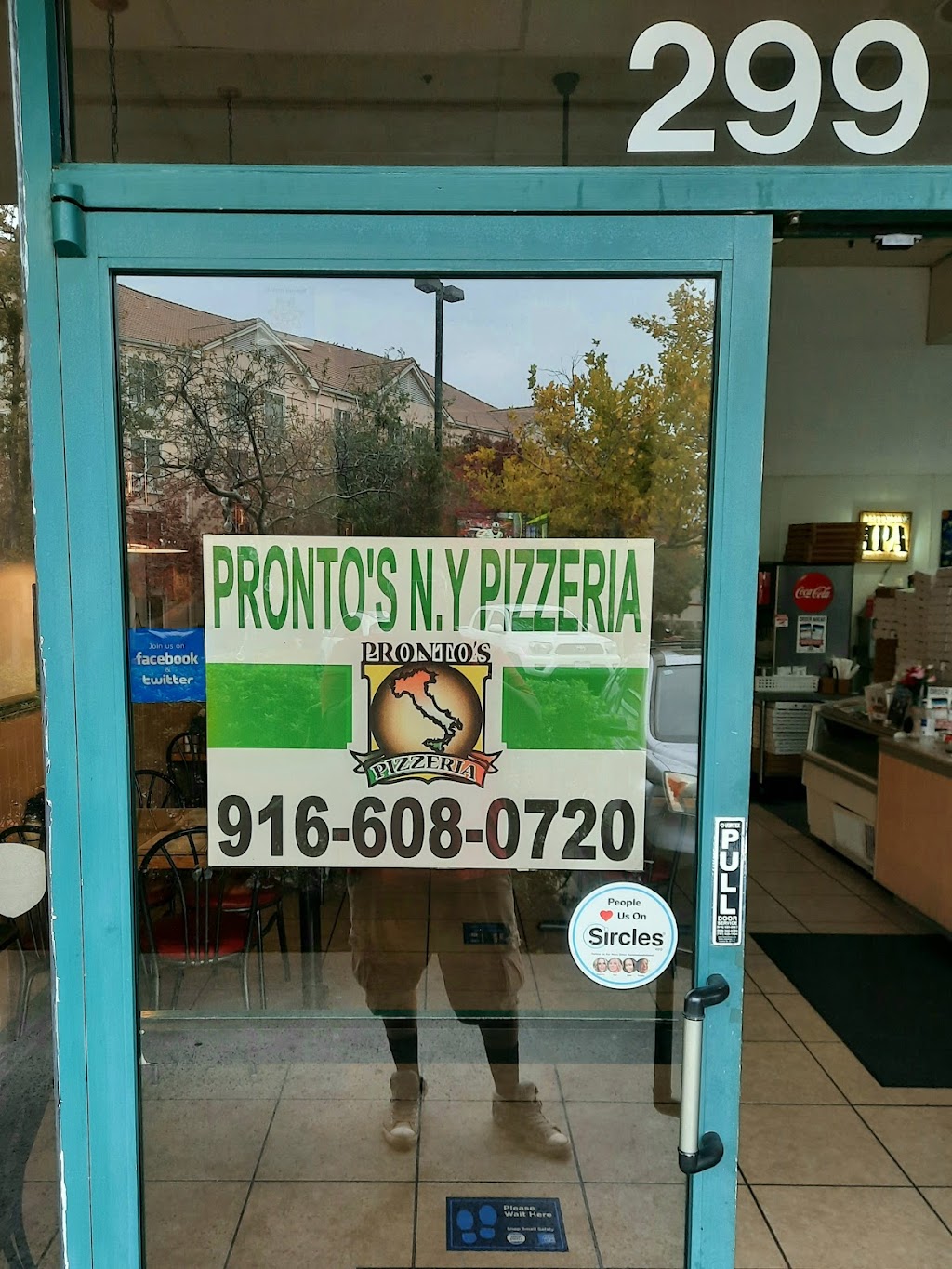 Prontos New York Pizzeria | 299 Iron Point Rd, Folsom, CA 95630, USA | Phone: (916) 608-0720