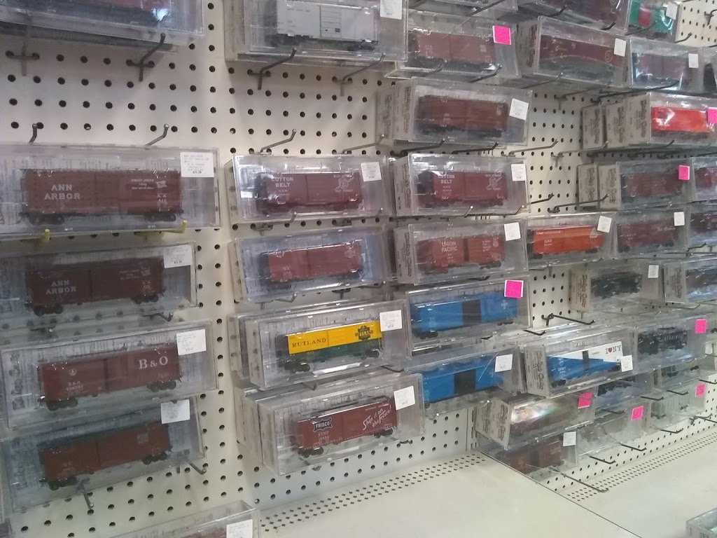 Beckers Model Railroad Supply | 2166 Silver Lake Rd NW, New Brighton, MN 55112, USA | Phone: (651) 635-9480