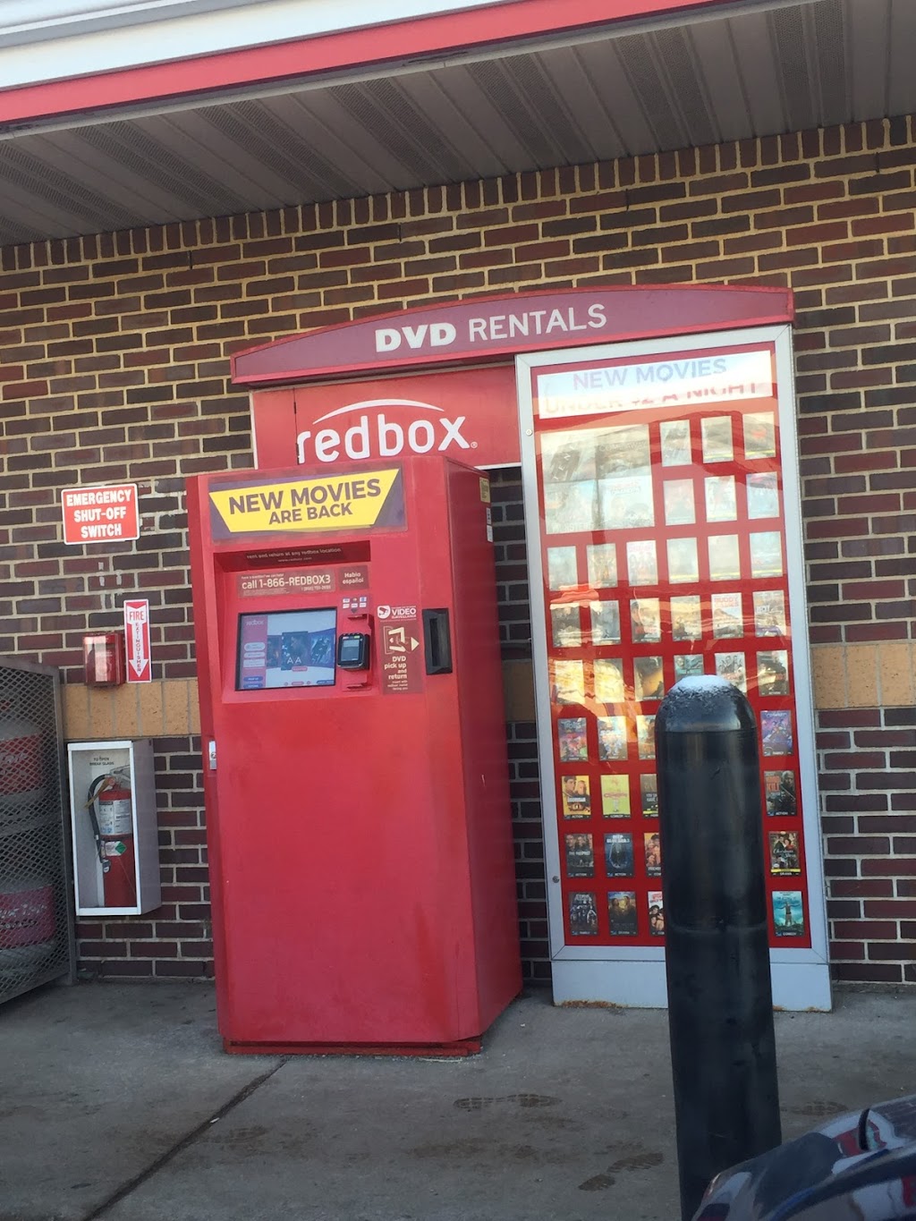 Redbox | 940 Baldwin Plaza Drive, Baldwin, WI 54002, USA | Phone: (866) 733-2693