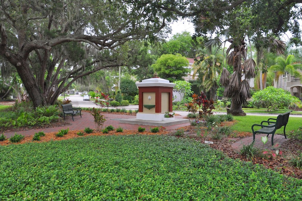 Bonita Park | 1700 Fortuna St, Sarasota, FL 34239, USA | Phone: (941) 263-6386