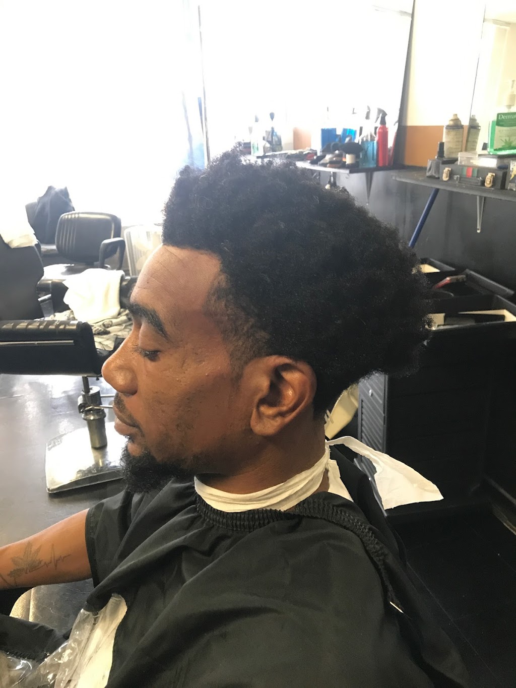 Substantial Cutz Studio | 3129 W Belvedere Ave, Baltimore, MD 21215, USA | Phone: (443) 814-2520