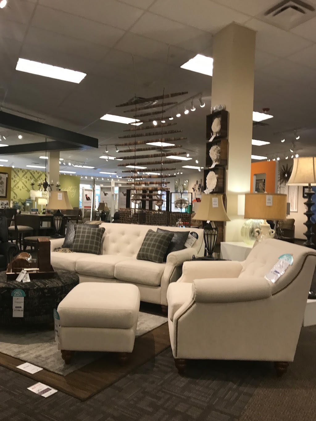 La-Z-Boy Home Furnishings & Décor | 4228 Easton Gateway Dr, Columbus, OH 43219, USA | Phone: (614) 337-1249