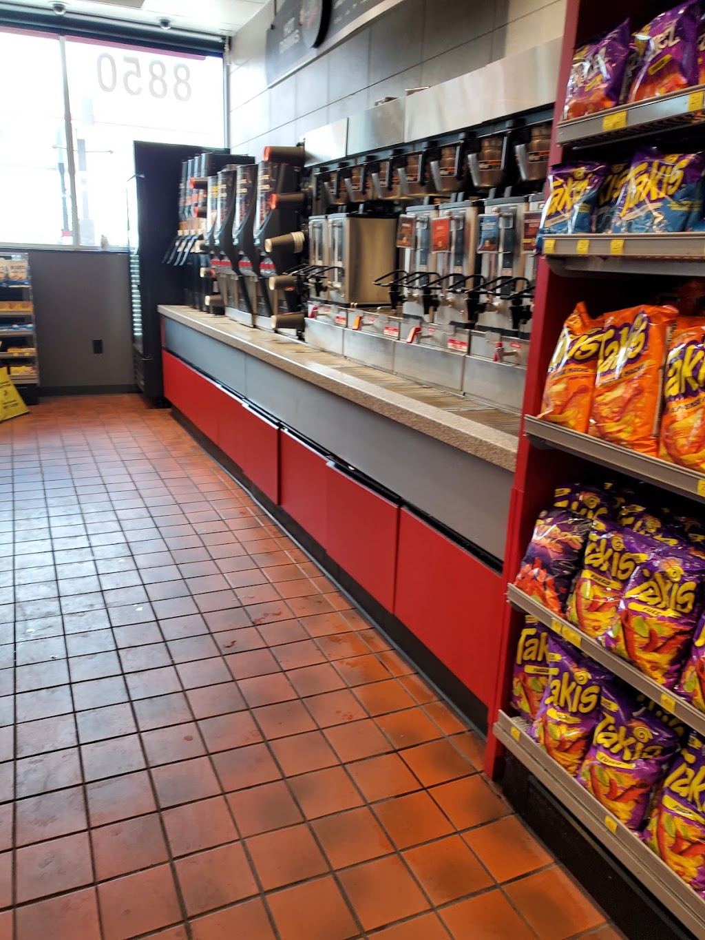 Kum & Go | 905 NW 24th St, San Antonio, TX 78207, USA | Phone: (210) 982-3041