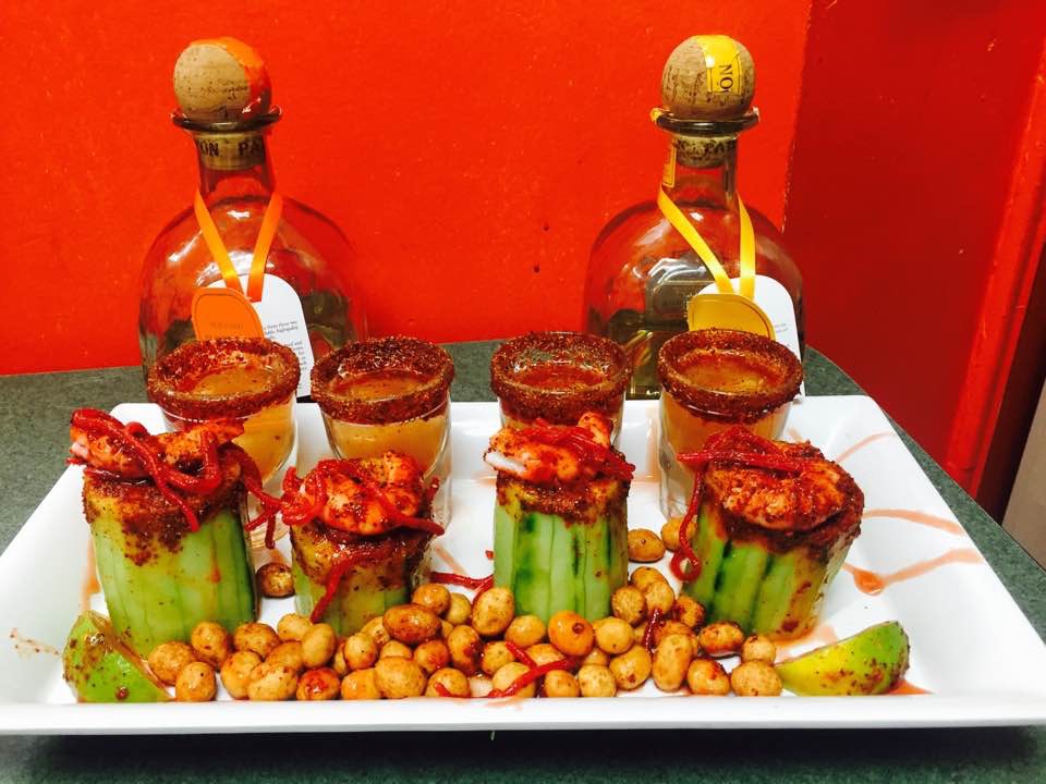 Mariscos playa de ixtapa | 247 E 3rd St #2278, Perris, CA 92570, USA | Phone: (951) 349-0895