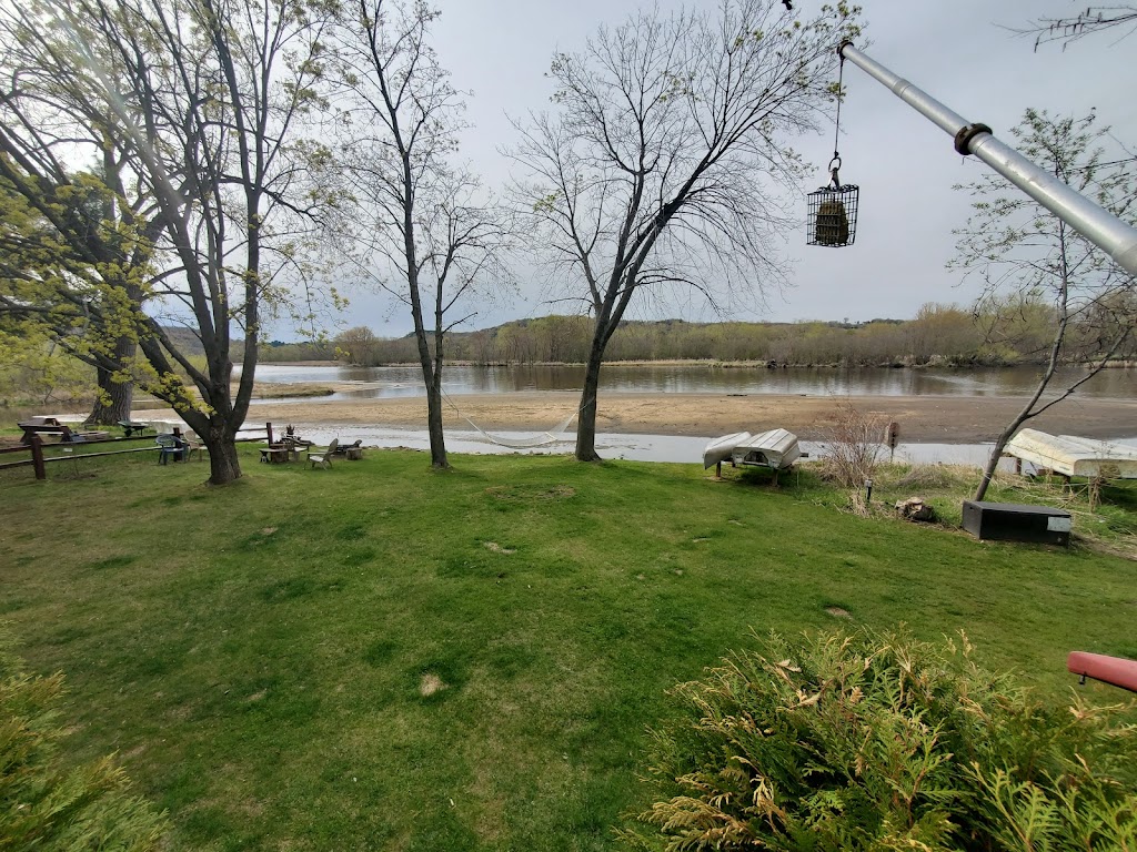 Island View Hideaway | N3873 Tipperary Rd, Poynette, WI 53955, USA | Phone: (847) 609-1809