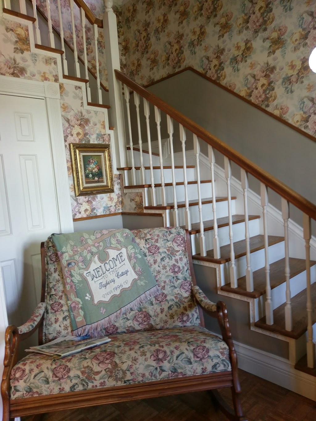 Tayberry Cottage Bed and Breakfast | 2718 9th Ave SW, Puyallup, WA 98371 | Phone: (206) 941-7322