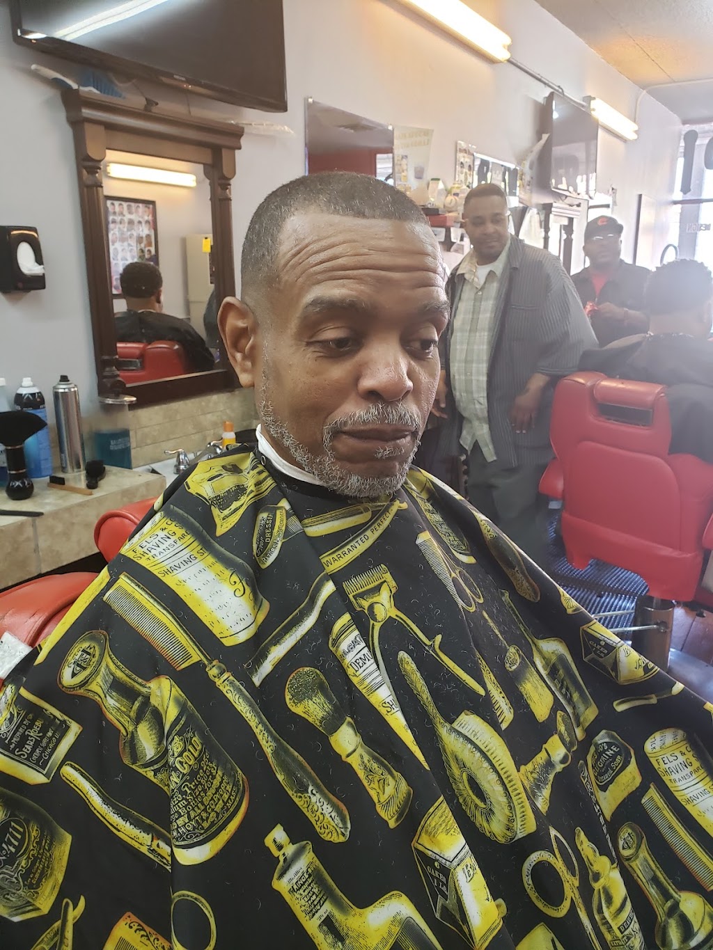 FlipTha Barber | 1610 E Bell Rd Suite 104b, Phoenix, AZ 85022, USA | Phone: (812) 602-8121