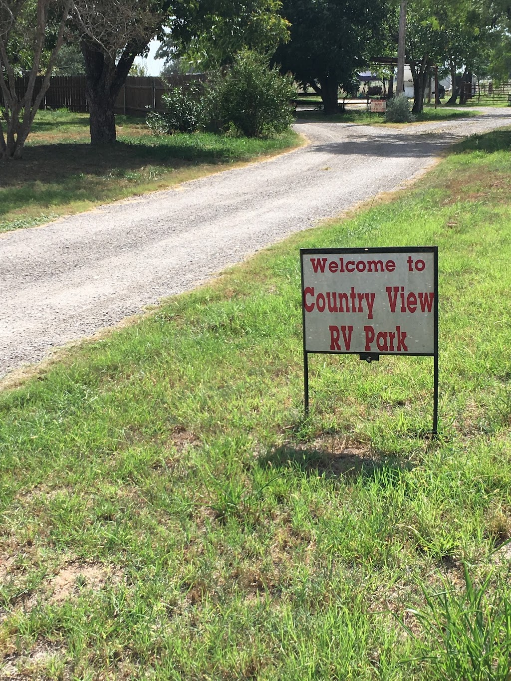 Country View RV Park | 2940 2nd St, Pleasanton, TX 78064, USA | Phone: (830) 570-8088