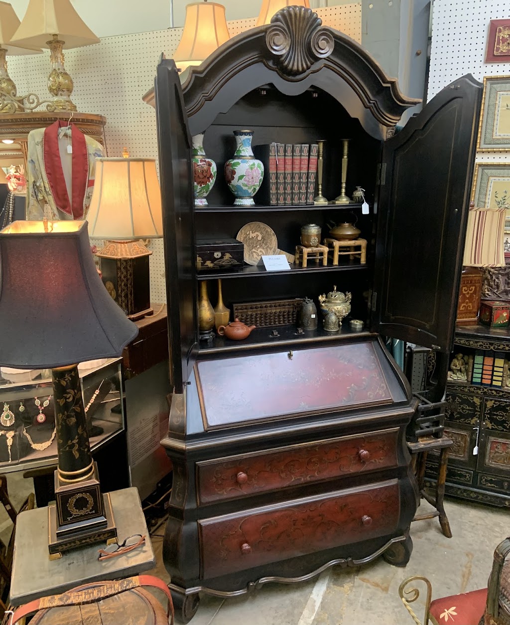 Lakewood 400 Antiques Market | 1321 Atlanta Hwy, Cumming, GA 30040, USA | Phone: (770) 889-3400