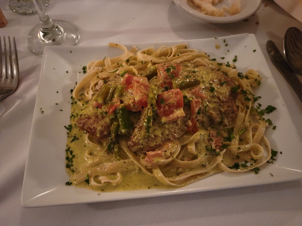 Casa Rina of Thornwood | 886 Commerce St, Thornwood, NY 10594, USA | Phone: (914) 769-4515