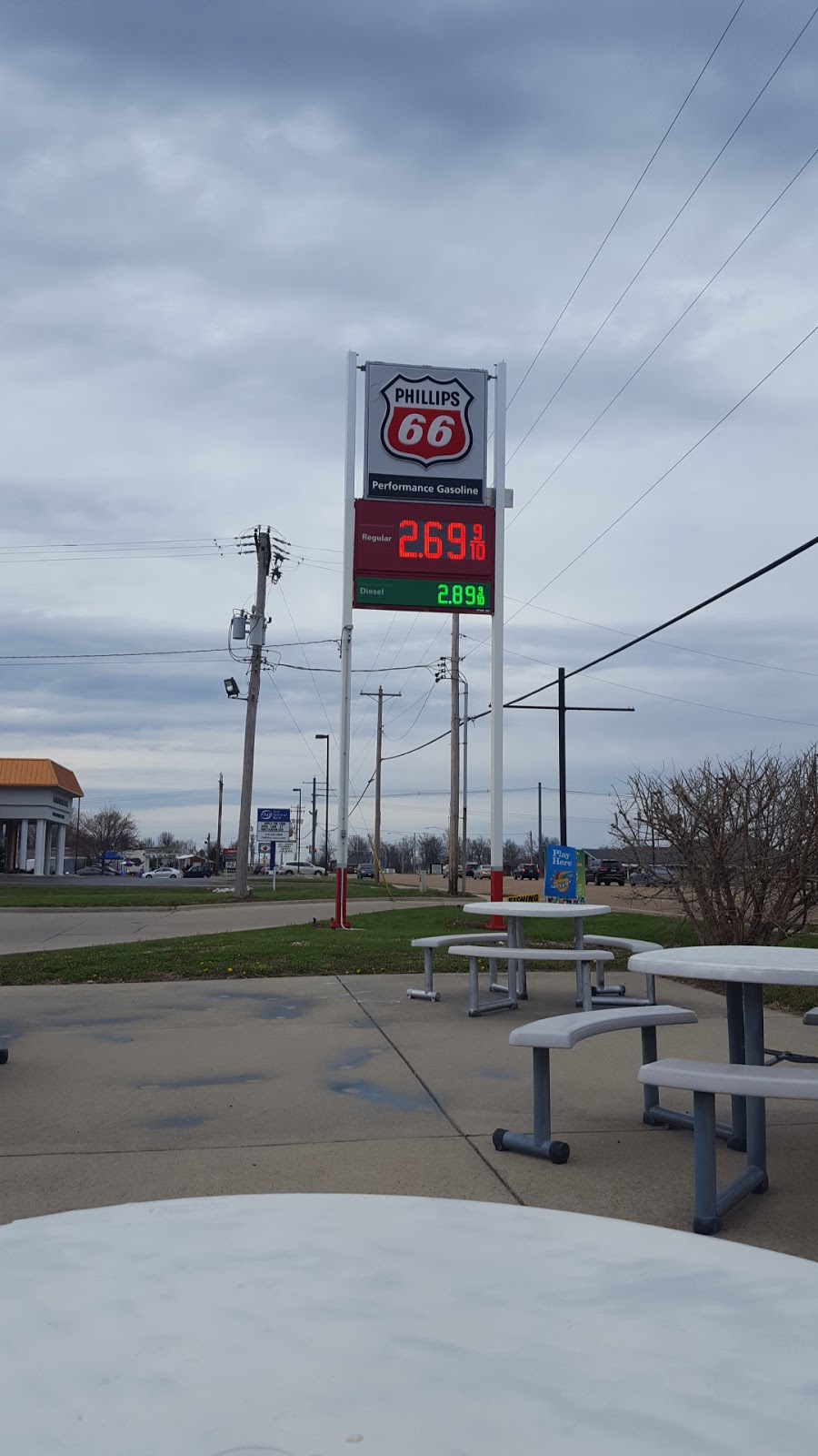 Phillips 66 | 2621 N Center Dr, Maryville, IL 62062, USA | Phone: (618) 346-8647