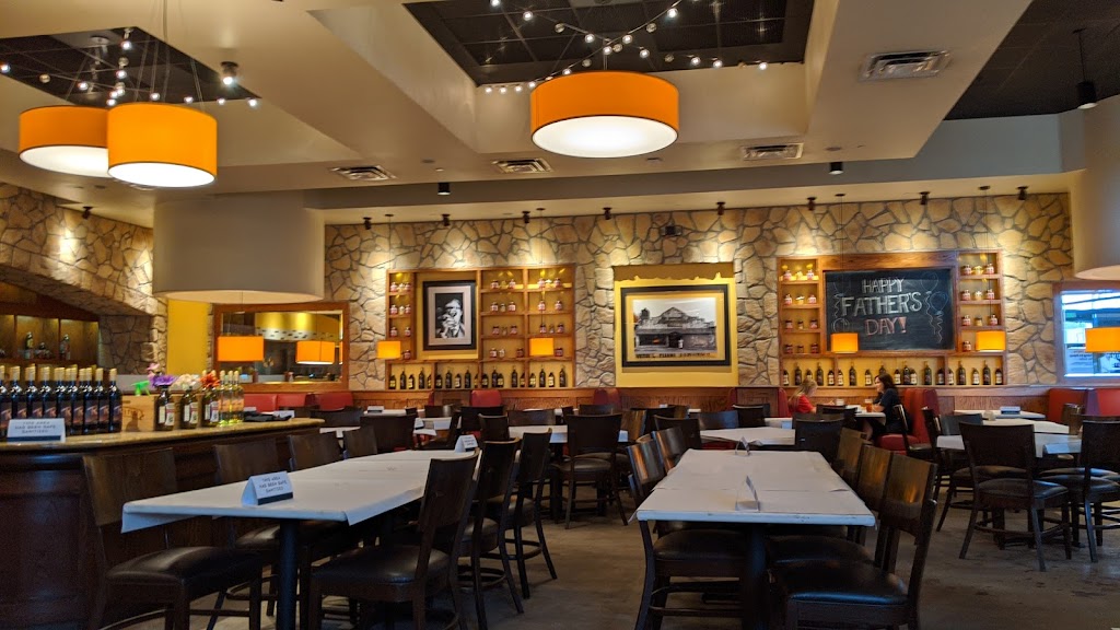 Romanos Macaroni Grill | 517 Opry Mills Dr, Nashville, TN 37214, USA | Phone: (615) 686-2861