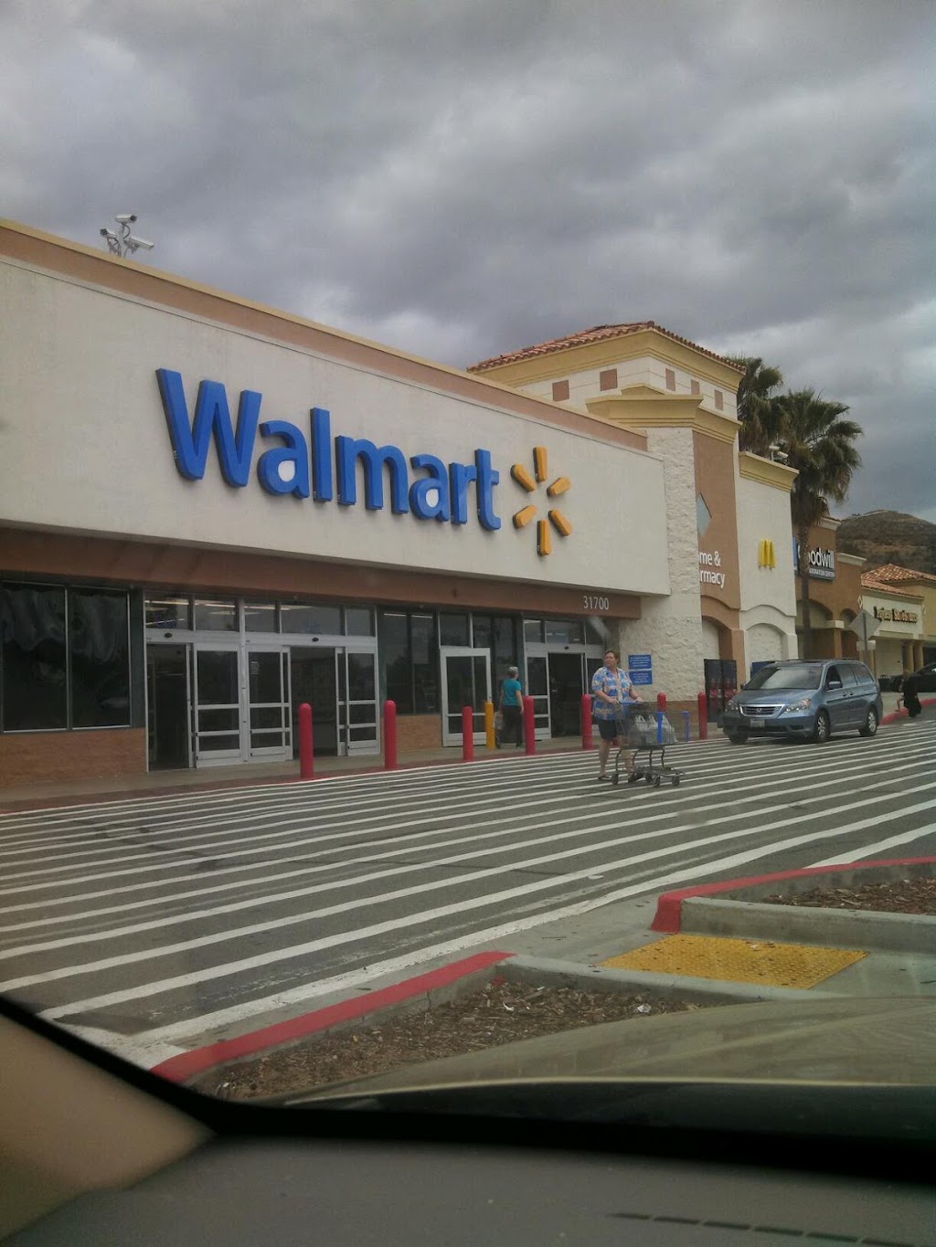 Walmart Supercenter | 29260 Central Ave, Lake Elsinore, CA 92532, USA | Phone: (951) 245-5990