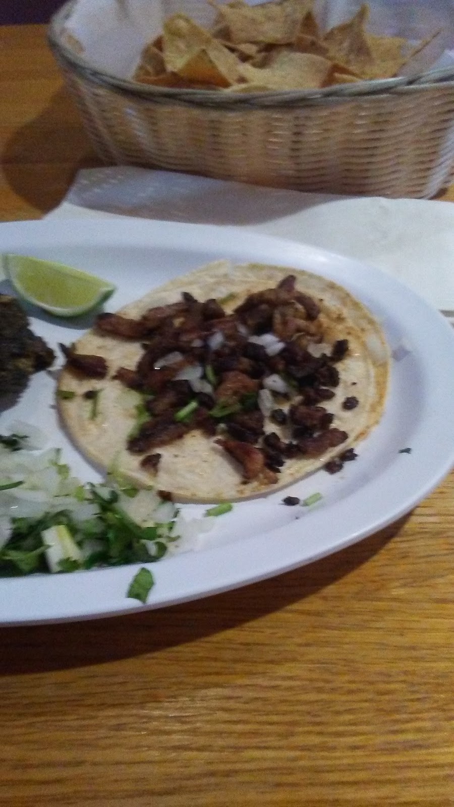 Mr Tacos Restaurant | 1640 W Chicago Ave, Chicago, IL 60622, USA | Phone: (312) 421-0088