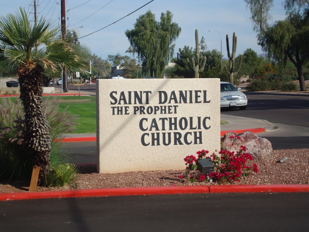 Saint Daniel the Prophet Roman Catholic Church | 1030 Hayden Rd, Scottsdale, AZ 85257, USA | Phone: (480) 945-8437