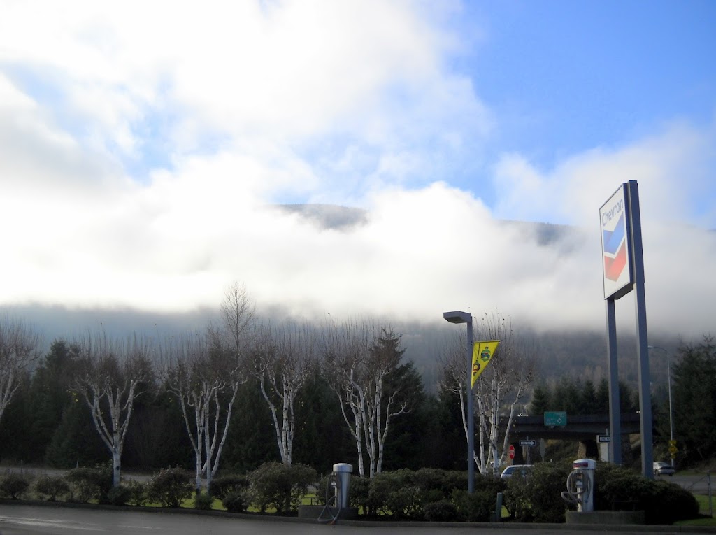 Chevron | 745 SW Mt Si Blvd, North Bend, WA 98045, USA | Phone: (425) 888-4393