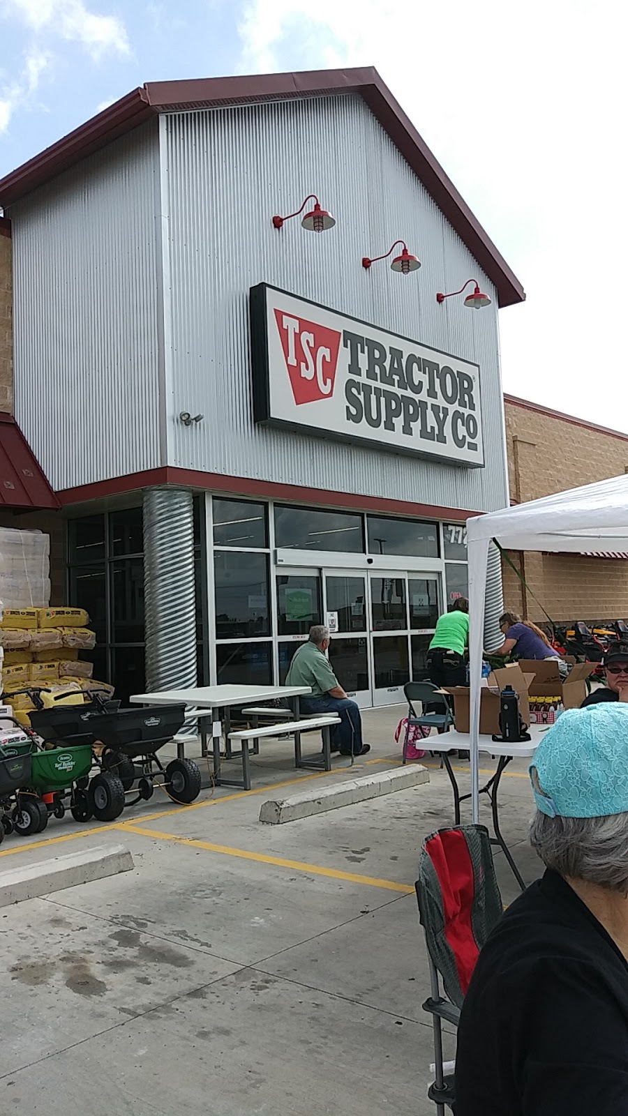 Tractor Supply Co. | 772 I-30, Royse City, TX 75189, USA | Phone: (972) 635-2737