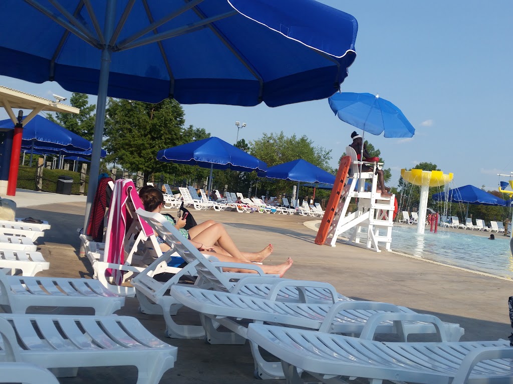 Earlywine Family Aquatic Center | 3101 SW 119th St, Oklahoma City, OK 73170, USA | Phone: (405) 297-3882