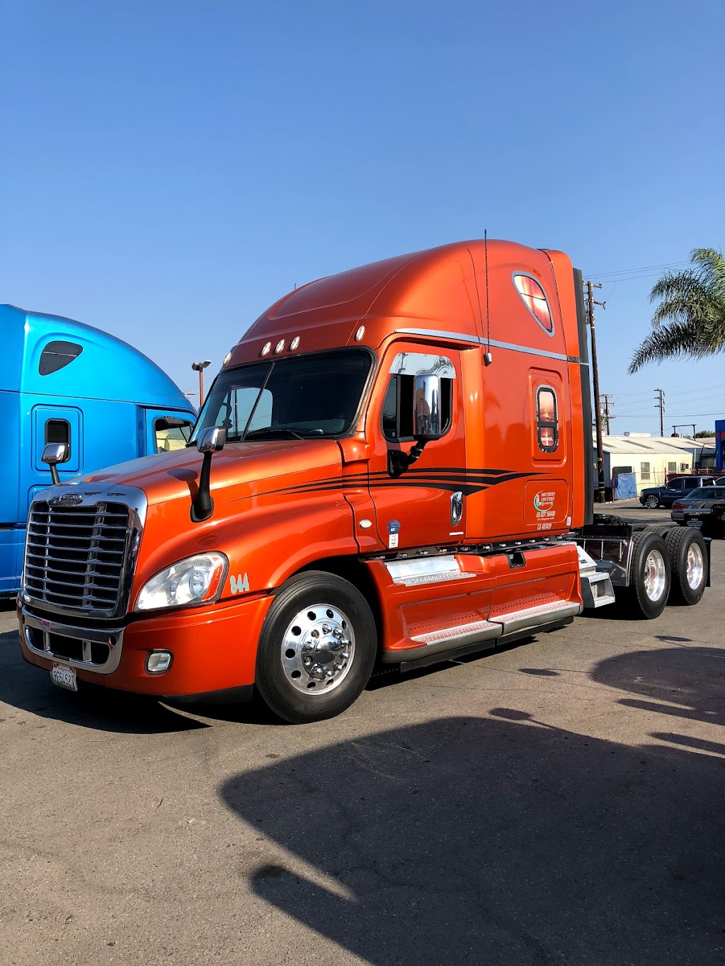 A & A Truck Sales | 5121 Chakemco St, South Gate, CA 90280, USA | Phone: (323) 566-6770