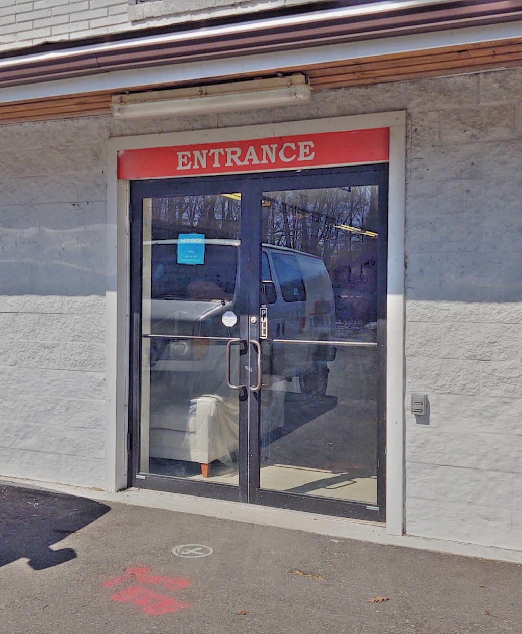 Montage Modern | 991 Danbury Rd, Wilton, CT 06897, USA | Phone: (203) 349-5859