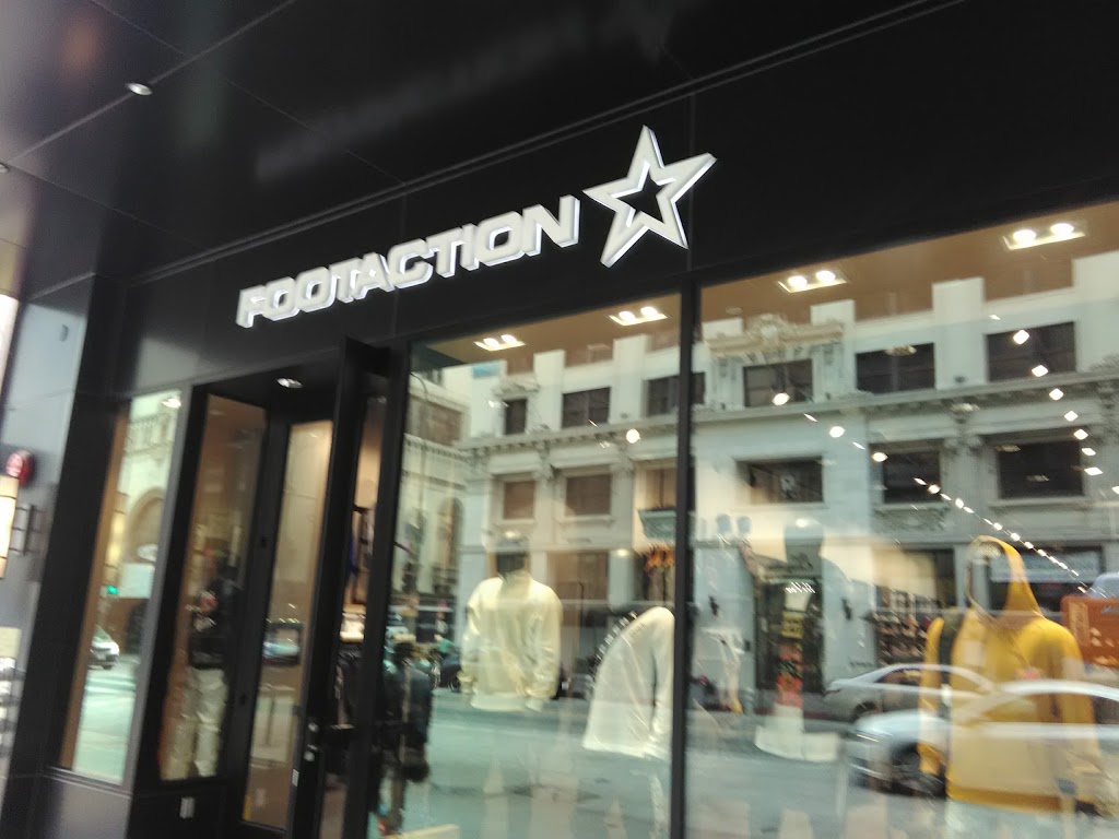 Footaction | 749 S Broadway, Los Angeles, CA 90014, USA | Phone: (213) 236-0700