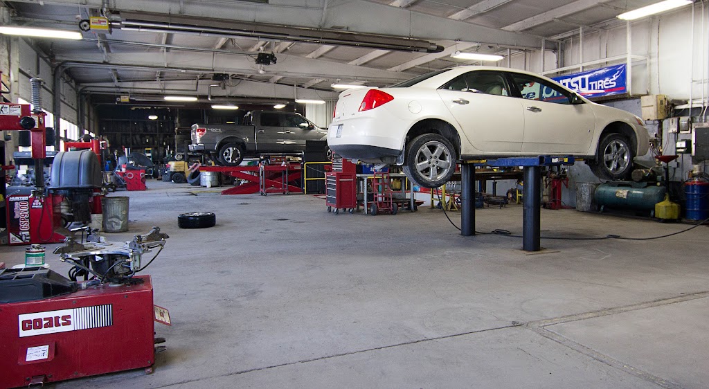 Leslie Tire | 53095 Gratiot Ave, New Baltimore, MI 48051, USA | Phone: (586) 749-9211