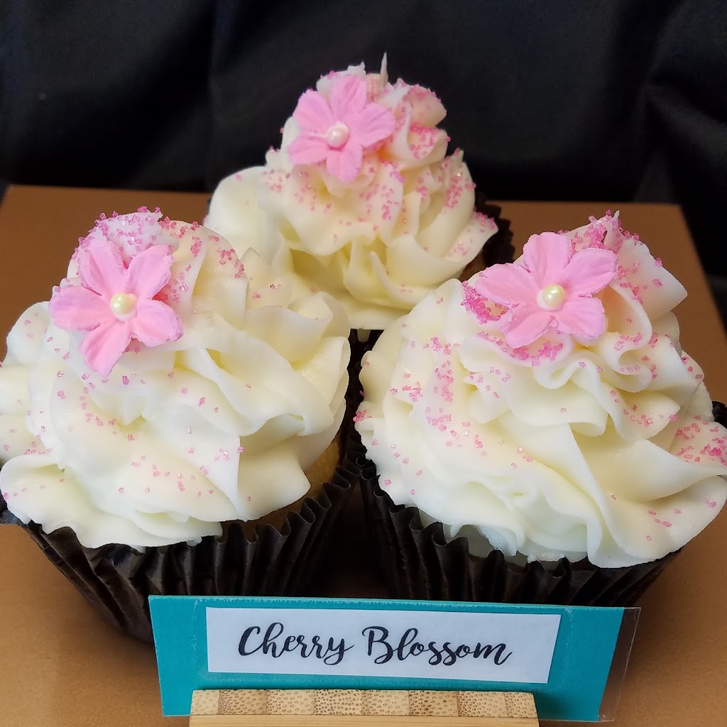 Cravings Cupcakery | 12367 Dillingham Square, Woodbridge, VA 22192, USA | Phone: (571) 589-8652