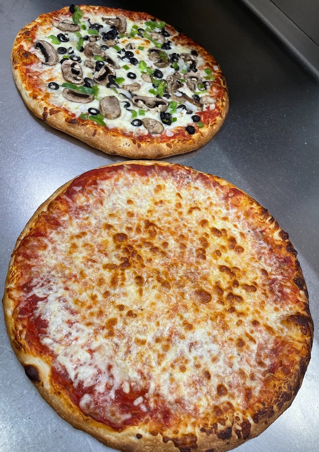 Pizza Place | 18706 Ford Rd, Detroit, MI 48228, USA | Phone: (313) 336-4600