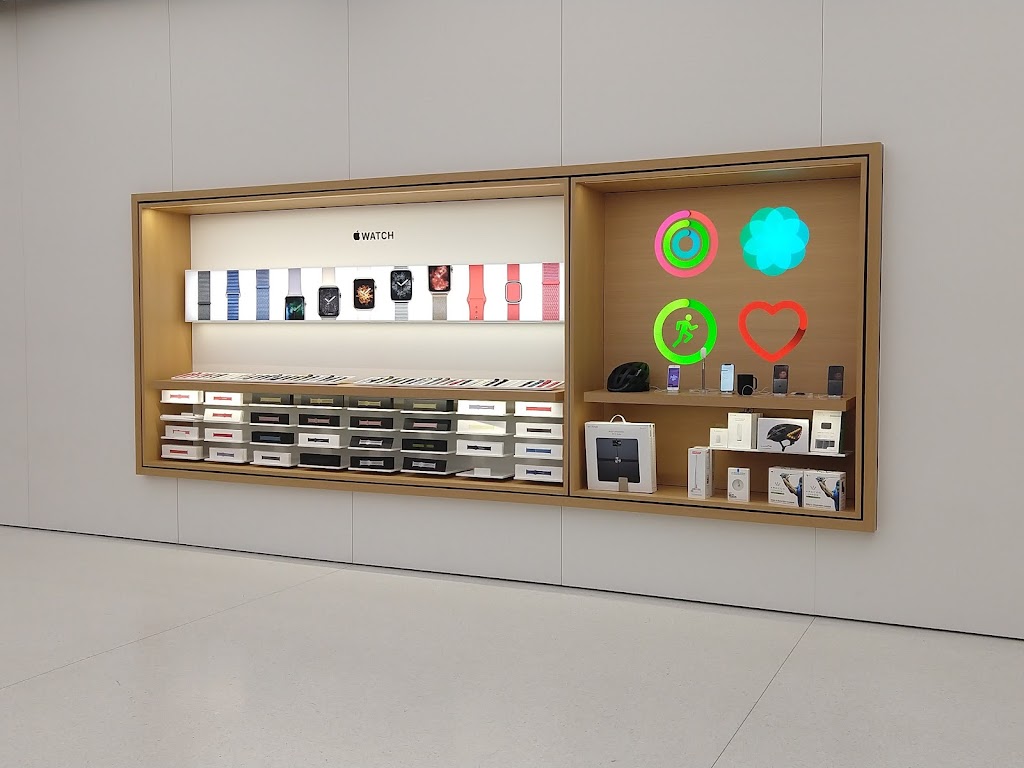 Apple Ridgedale | 12531 Wayzata Blvd, Minnetonka, MN 55305, USA | Phone: (952) 486-4861