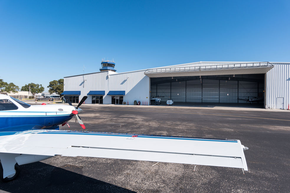 Cutter Aviation - Georgetown (GTU) | 600 S Hangar Dr, Georgetown, TX 78628, USA | Phone: (512) 869-0900