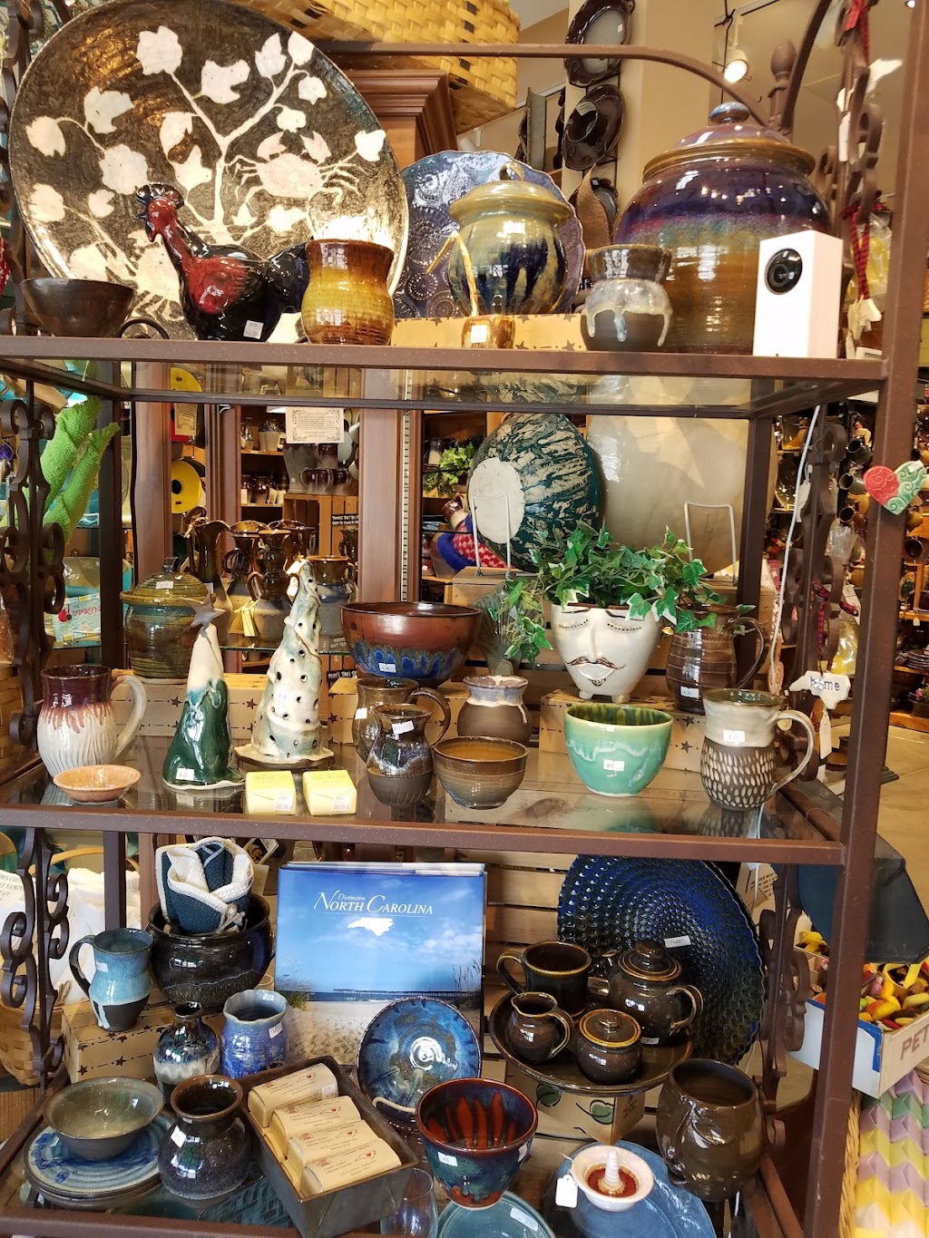 Seagrove Pottery | 106 Broad St, Seagrove, NC 27341, USA | Phone: (336) 873-7280