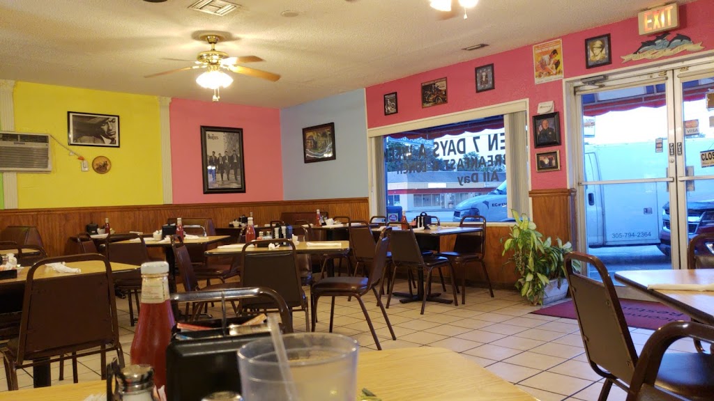 A & B Restaurant | 1520 S Combee Rd, Lakeland, FL 33801, USA | Phone: (863) 665-5261