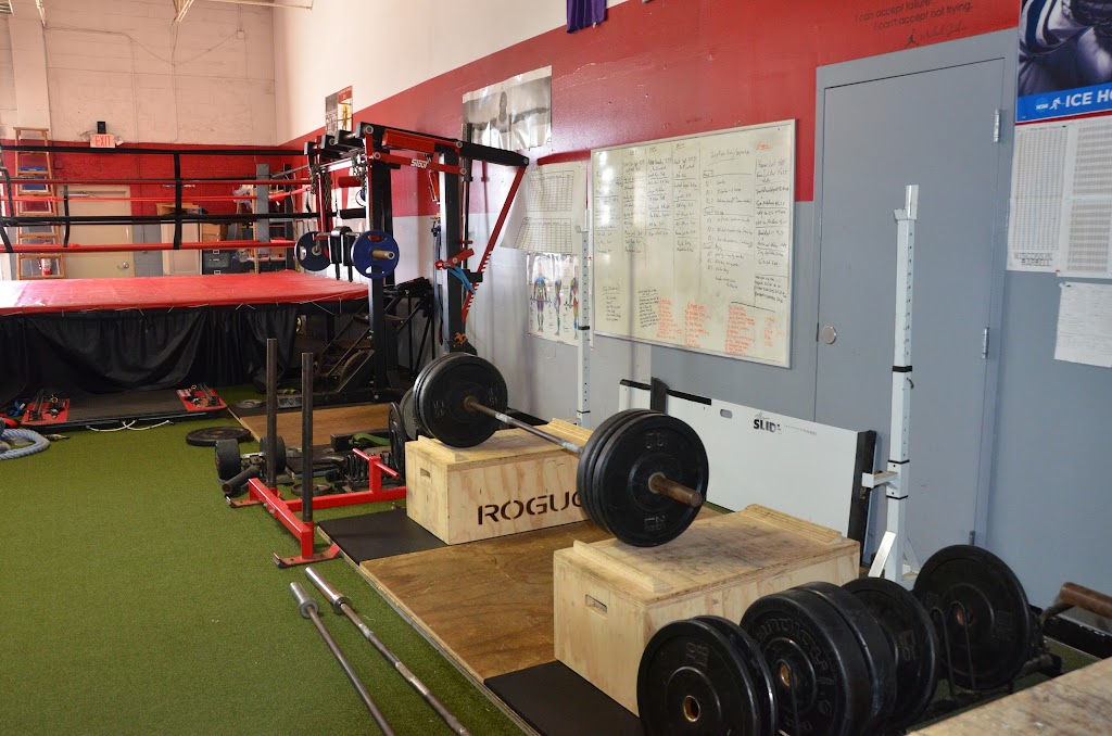 Wisconsin Barbell | 675 Industrial Ct, Hartland, WI 53029, USA | Phone: (262) 442-7124