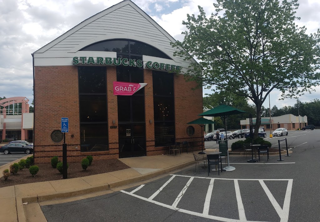 Starbucks | 6214 Old Dominion, Center St, McLean, VA 22101, USA | Phone: (703) 241-9480