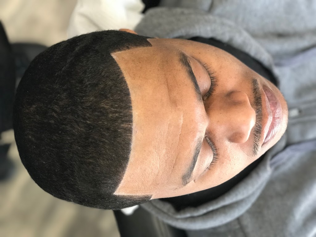 Greathouse Barber & Beauty Shop | 23930 W Nine Mile Rd, Southfield, MI 48033, USA | Phone: (248) 200-7731