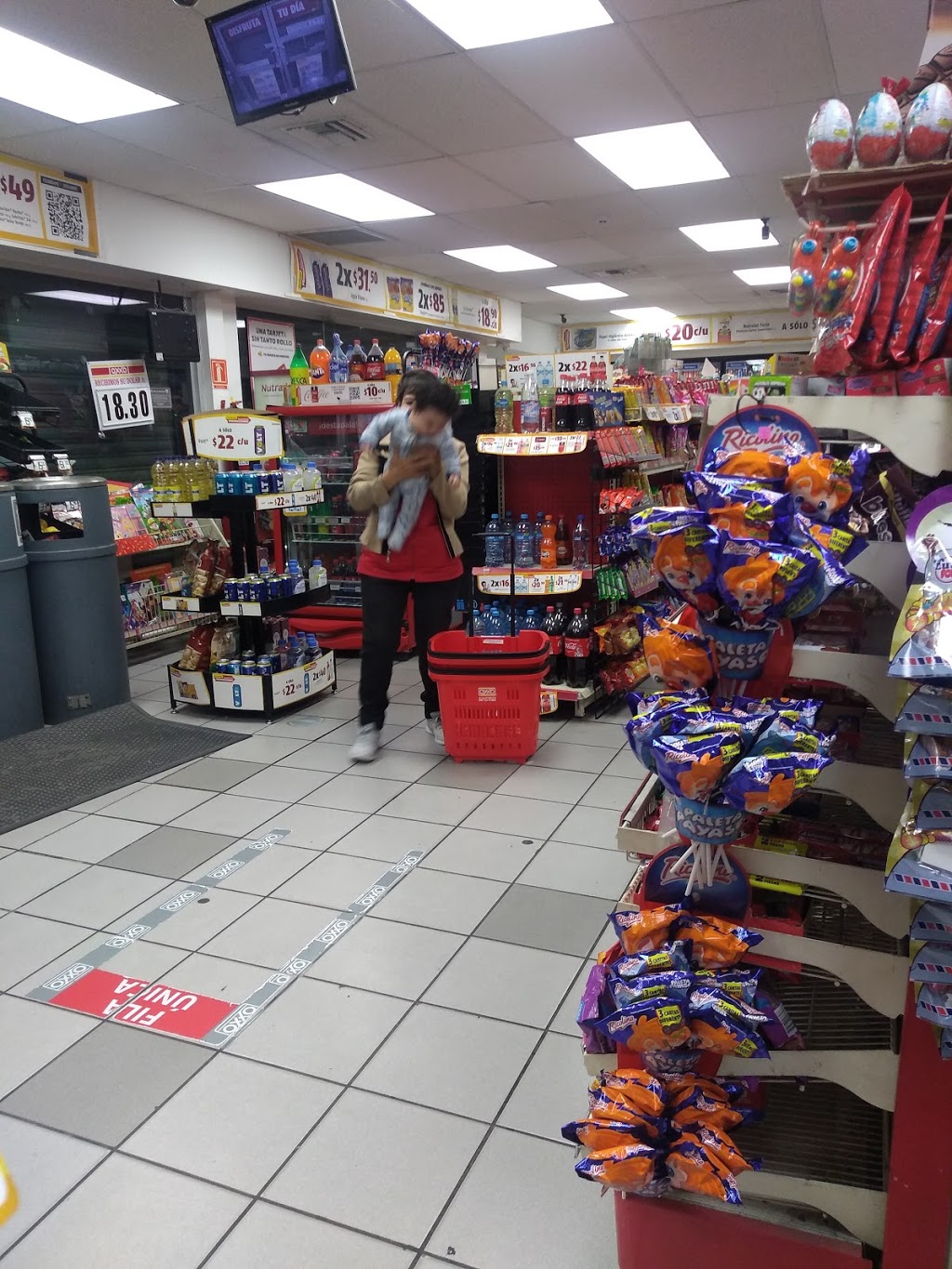 OXXO | La Paz 10-104, Buenos Aires Nte., 22200 Tijuana, B.C., Mexico | Phone: 81 8320 2020