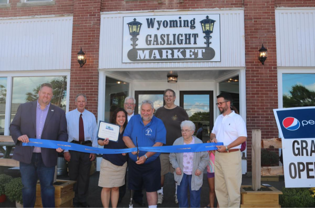 Wyoming Gaslight Market | 8 S Academy St, Wyoming, NY 14591, USA | Phone: (585) 495-6800