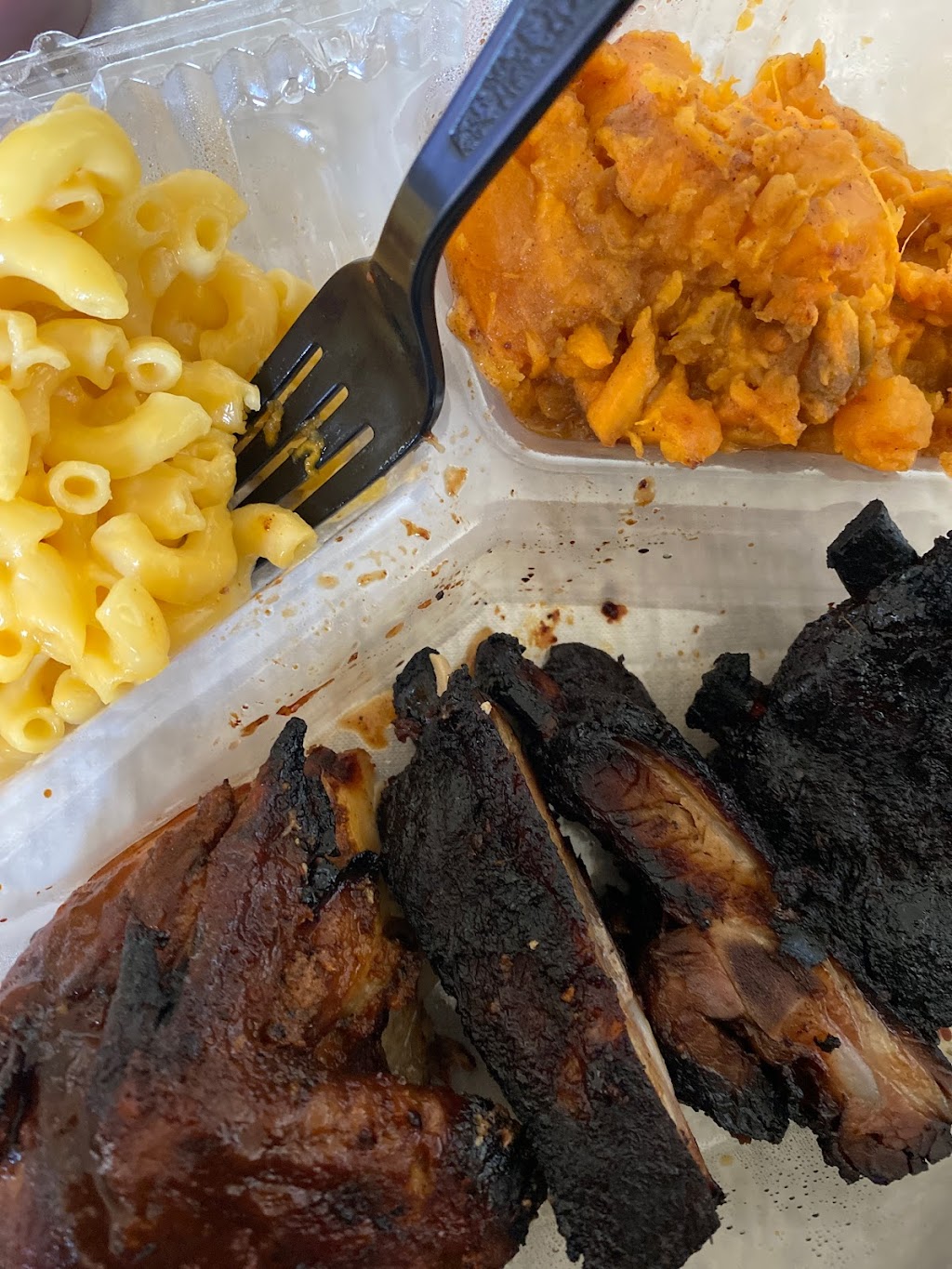 Barbecue Pit | 5788 Mosholu Ave, Bronx, NY 10471, USA | Phone: (718) 601-2400