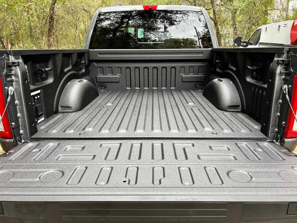 Safari Truck & SUV Accessories | 4051 Philips Hwy #11, Jacksonville, FL 32207, USA | Phone: (904) 337-0362