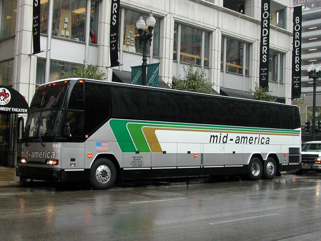 Mid-America Coach Lines and Tours Inc | 5710 Des Plaines Ct ste c, Gurnee, IL 60031, USA | Phone: (847) 439-5540