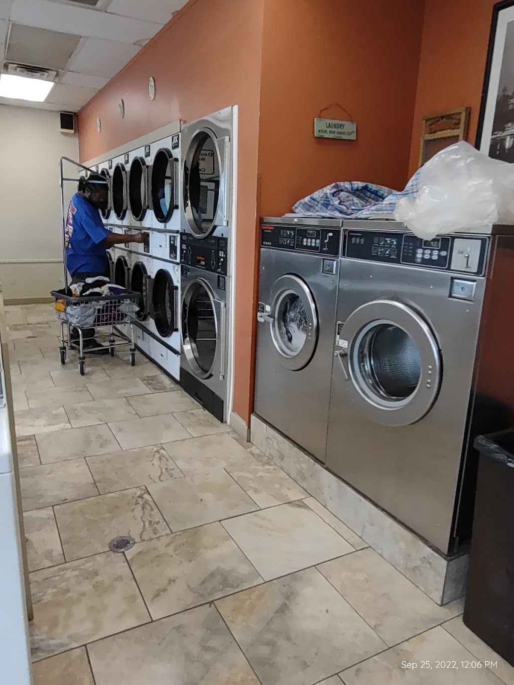 Chads Coin Laundry | 29457 Warren Rd, Garden City, MI 48135, USA | Phone: (734) 513-6824