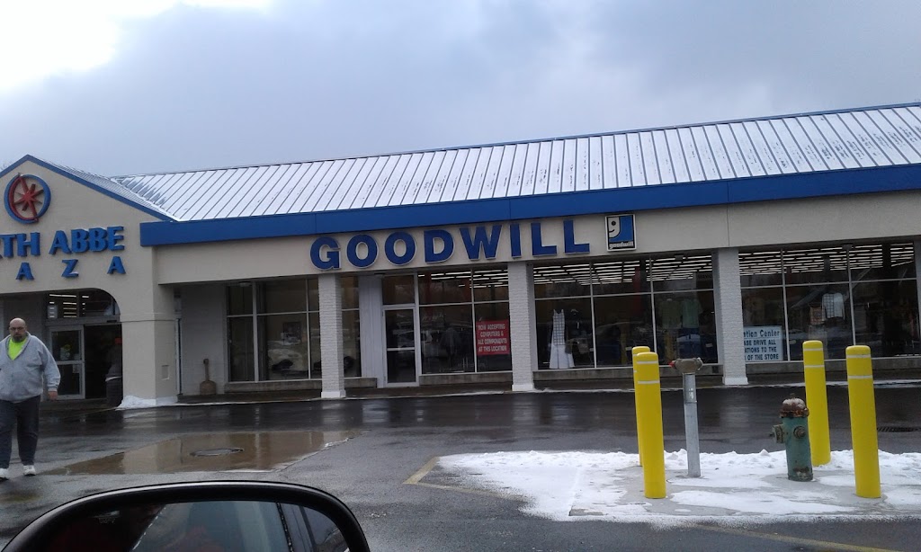Goodwill | 502 Abbe Rd N, Elyria, OH 44035, USA | Phone: (440) 365-7772