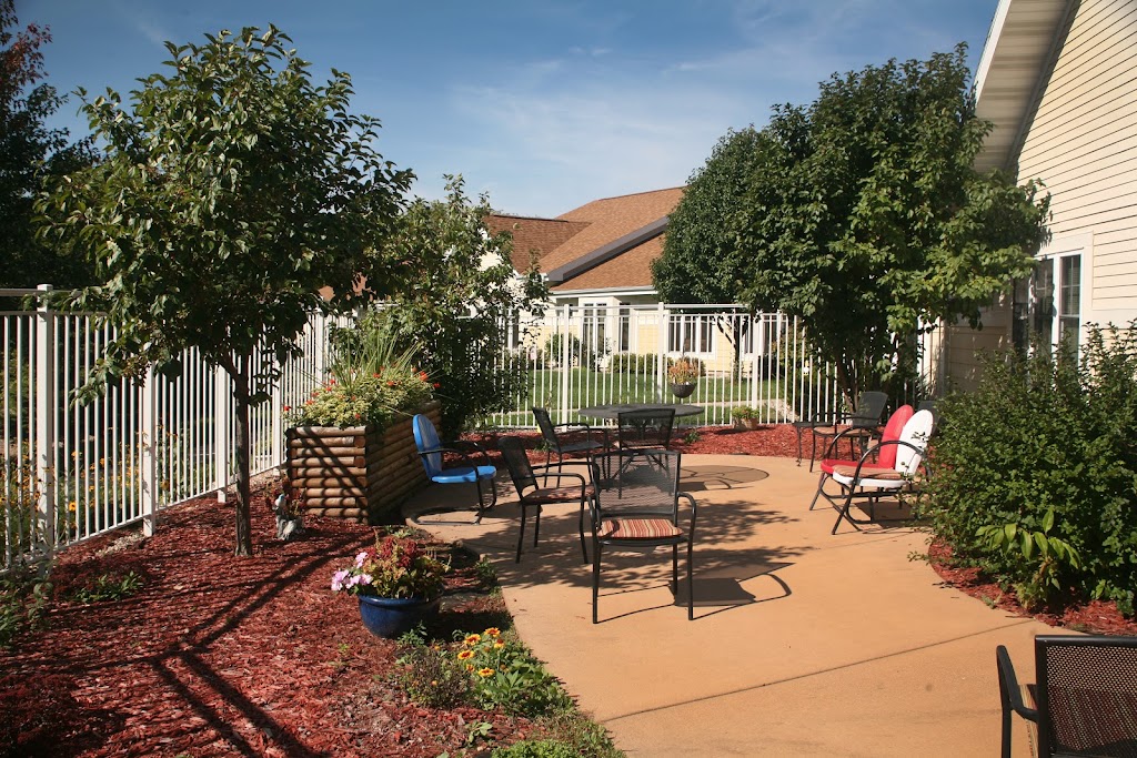 Oak Park Place Baraboo | 800 Waldo St, Baraboo, WI 53913, USA | Phone: (608) 355-4111