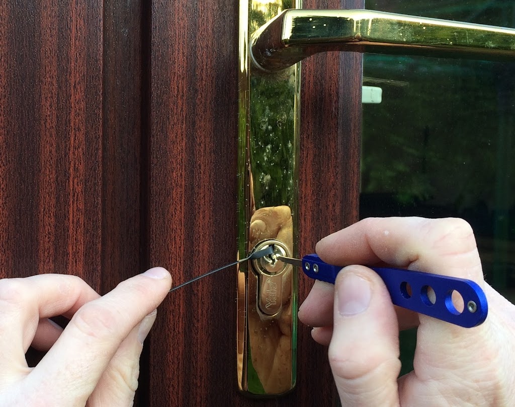 Reliable Locksmith - Bloomington MN | 10740 Lyndale Ave S #13w, Bloomington, MN 55420, USA | Phone: (612) 345-9138